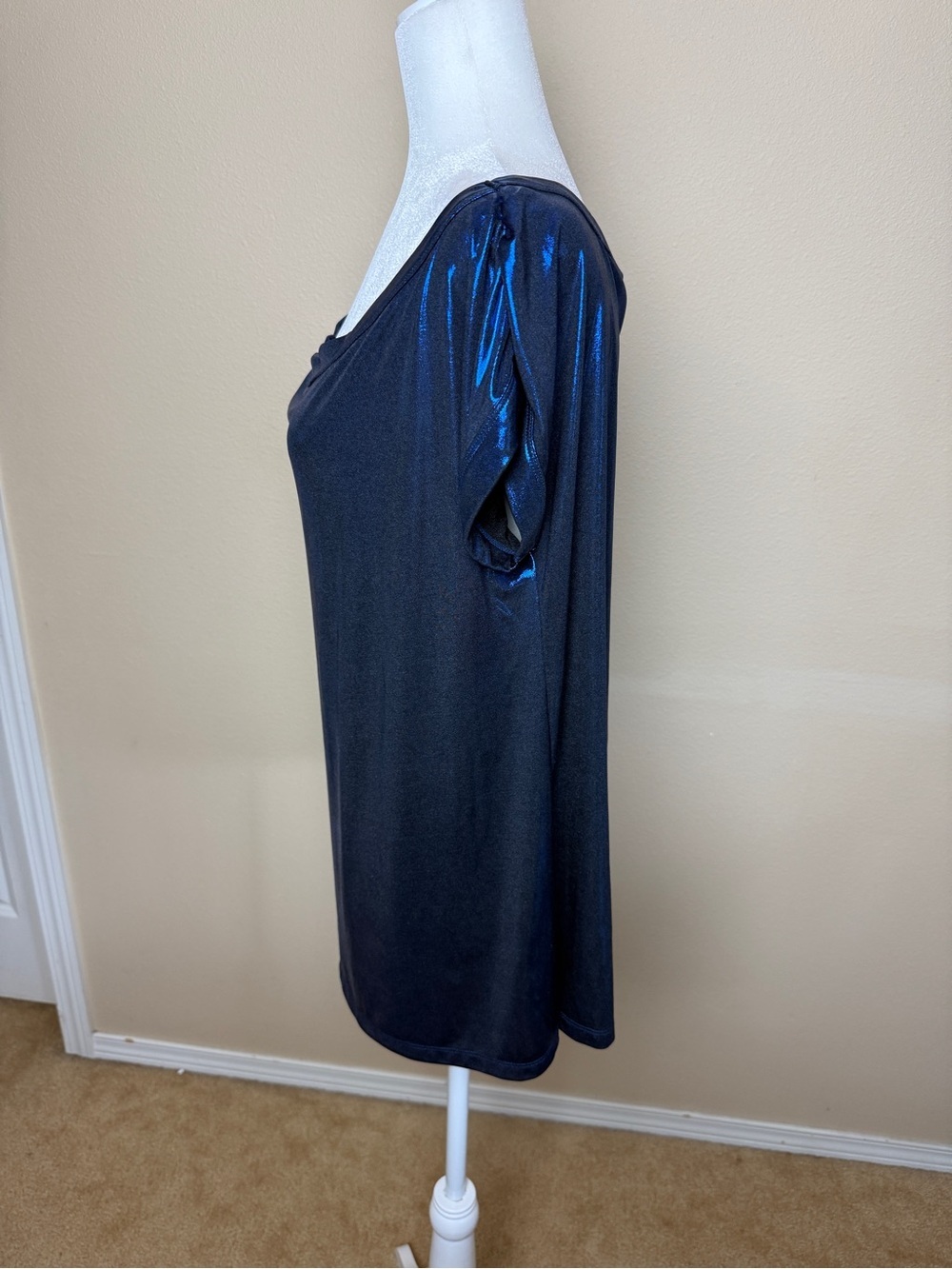 Torrid Liquid Shine Off Shoulder Top Size 1X - Picture 6 of 10